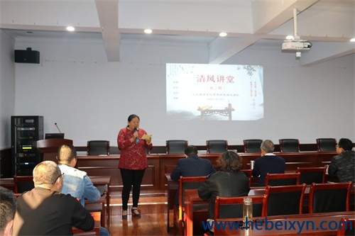 用“清风讲堂”讲述自己的故事