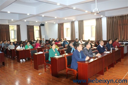 用“清风讲堂”讲述自己的故事