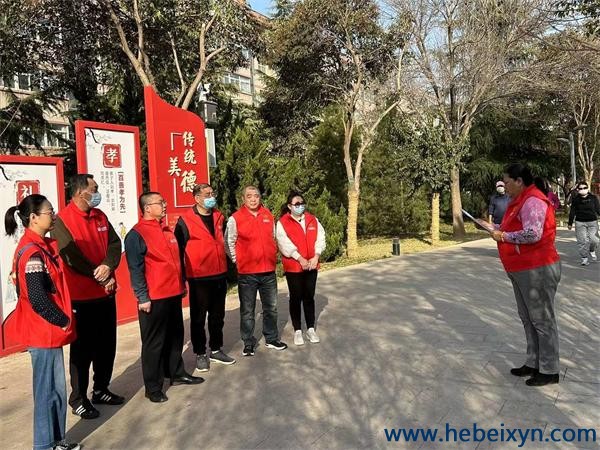 机关一支部：让普法宣传与学习雷锋精神同行